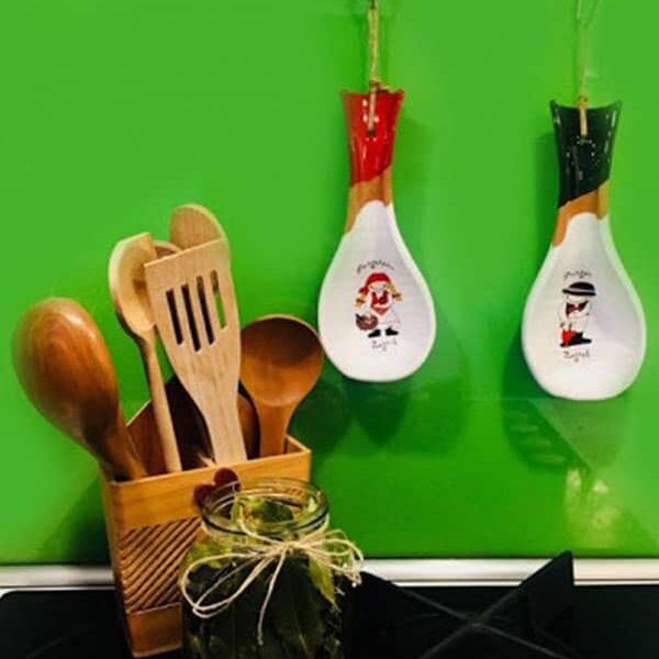 Stilizirana keramička žlica za odlaganje kuhače Purgerica & Purger