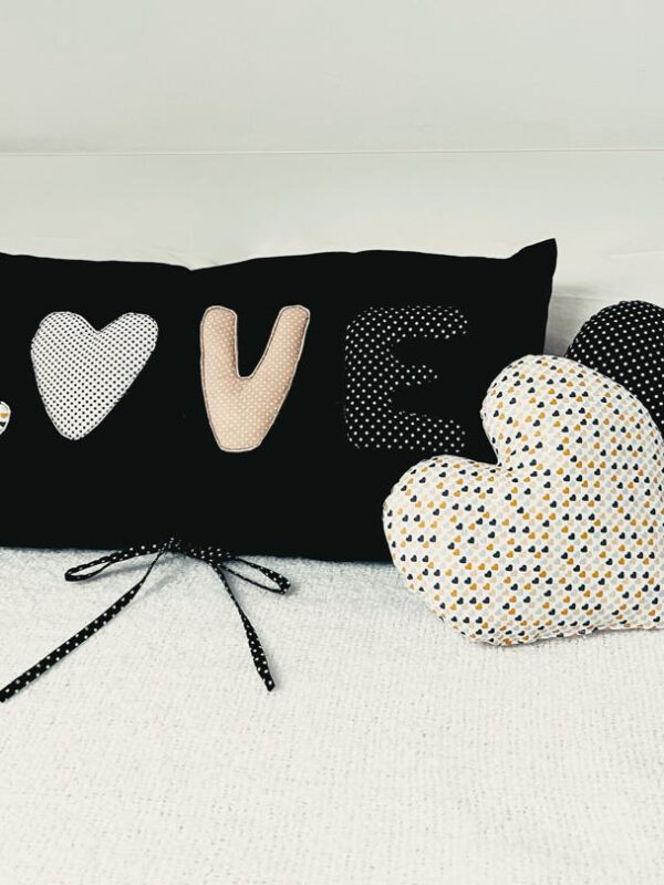 Jastuk "Love"